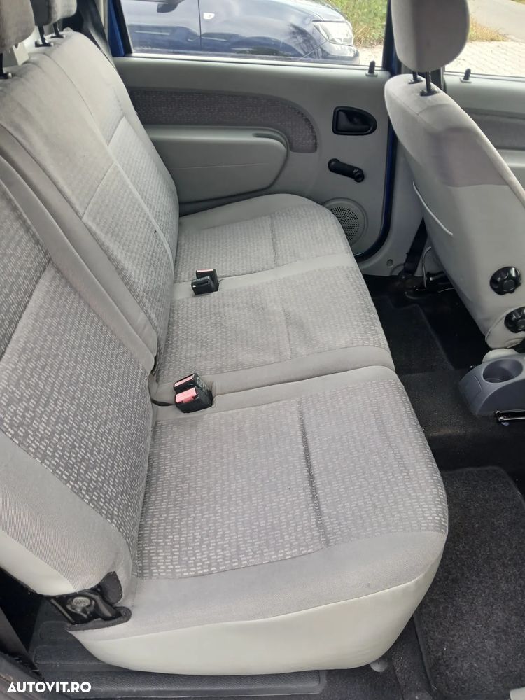 Dacia Logan MCV 1.6 16V Laureate - 8