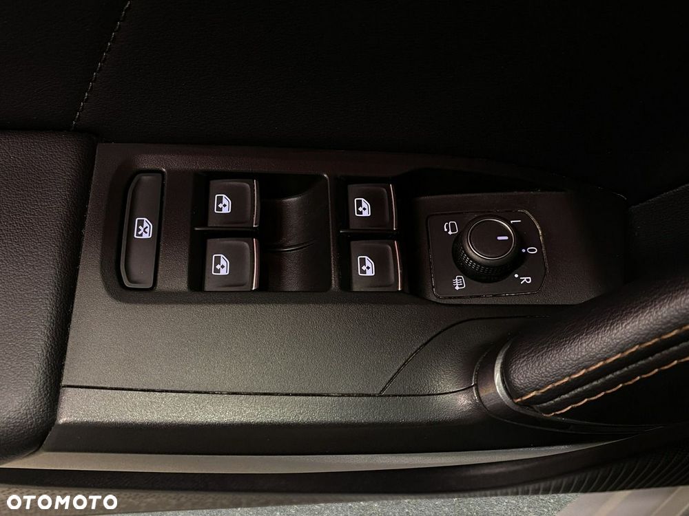 Cupra Leon 2.0 TSI VZ DSG - 33