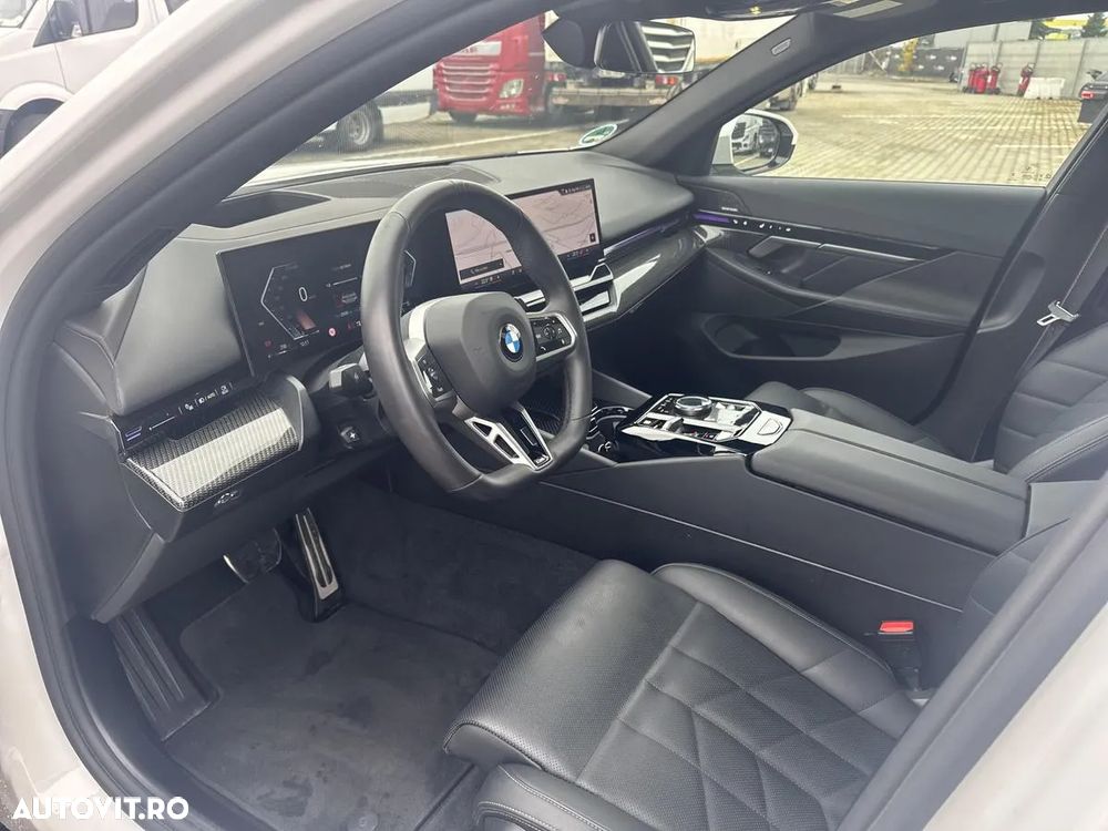 BMW Seria 5 520i AT MHEV - 9