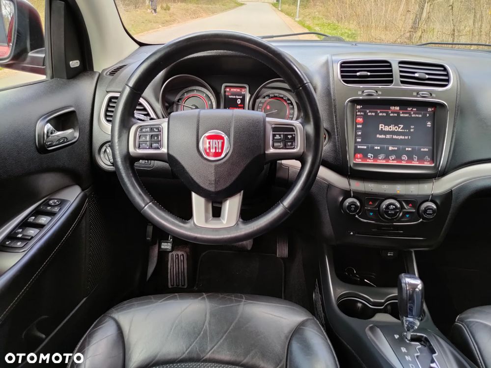 Fiat Freemont 2.0 Multijet 16V DPF Automatik Allrad Lounge - 24