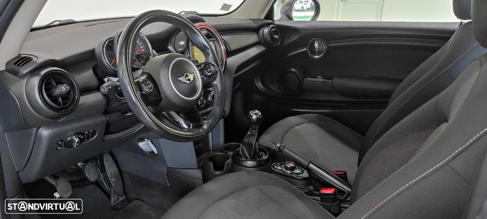 MINI 3 Portas One D - 5