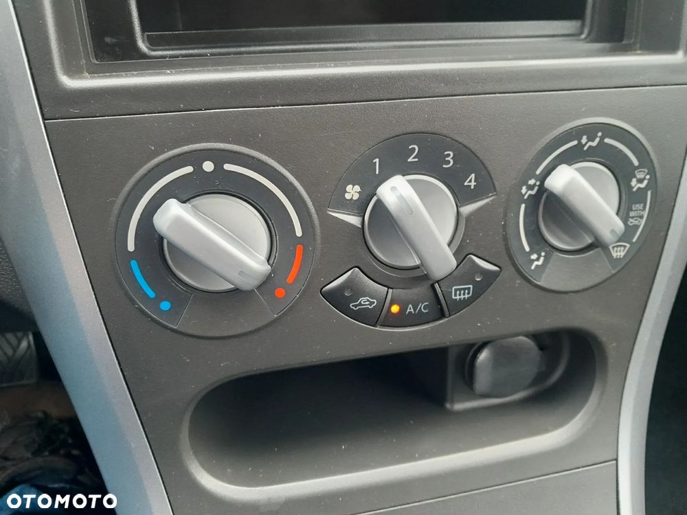 Suzuki Splash 1.0 Comfort - 13