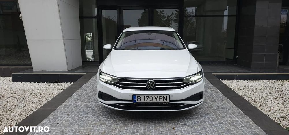 Volkswagen Passat 2.0 TDI DSG Comfortline - 2