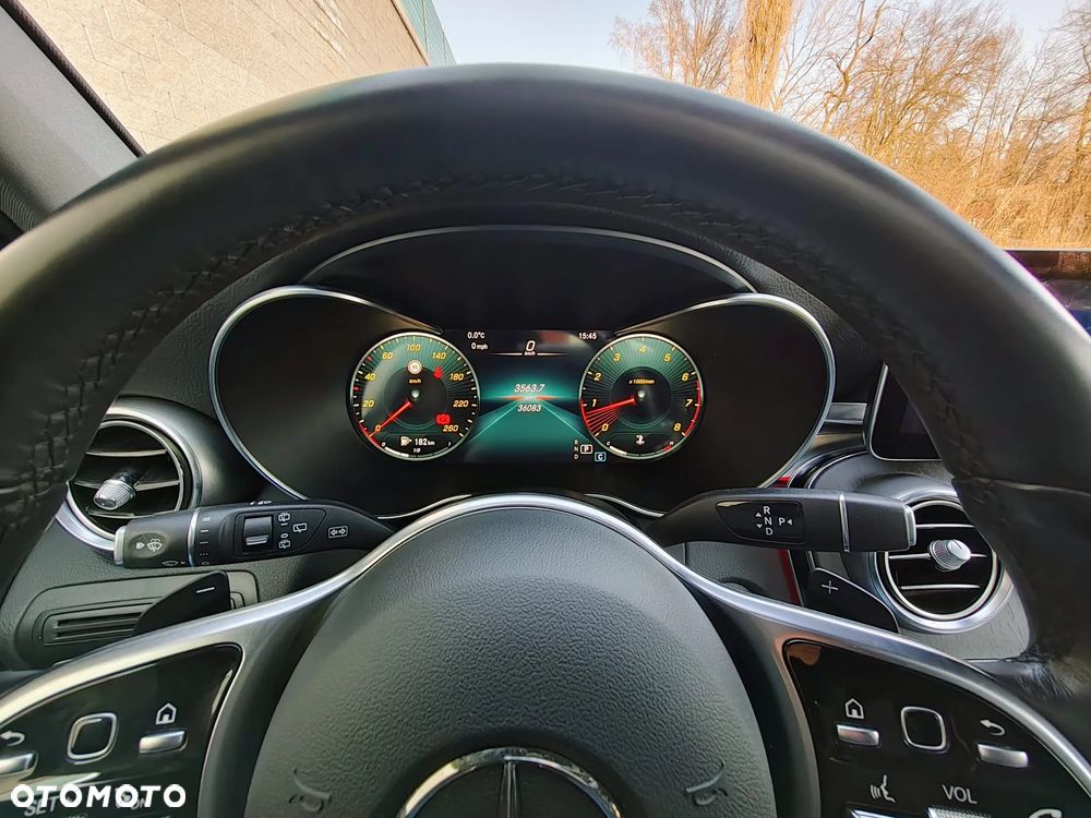 Mercedes-Benz GLC - 11