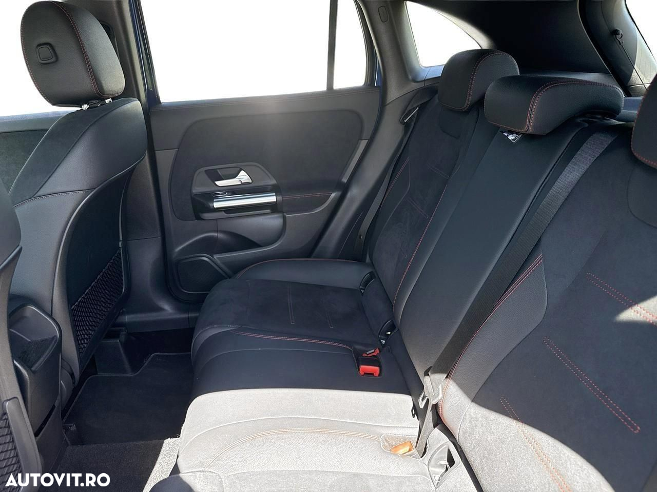 Mercedes-Benz GLA - 3