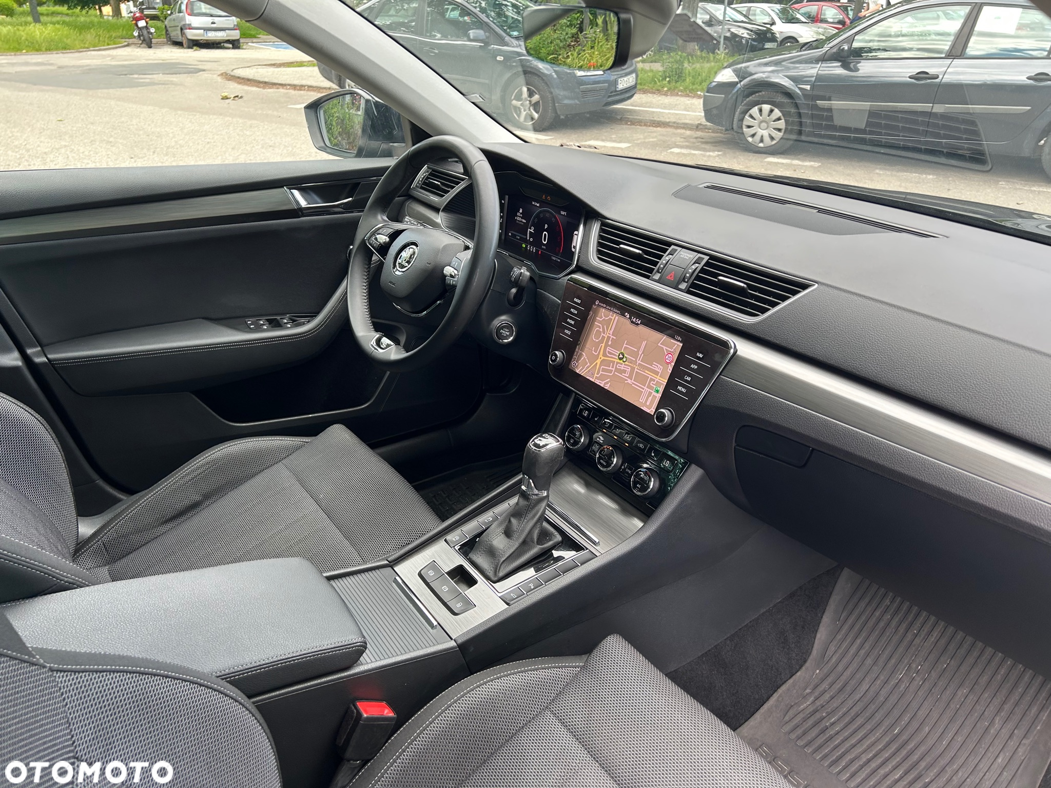 Skoda Superb 2.0 TDI SCR 4x4 Style DSG - 16