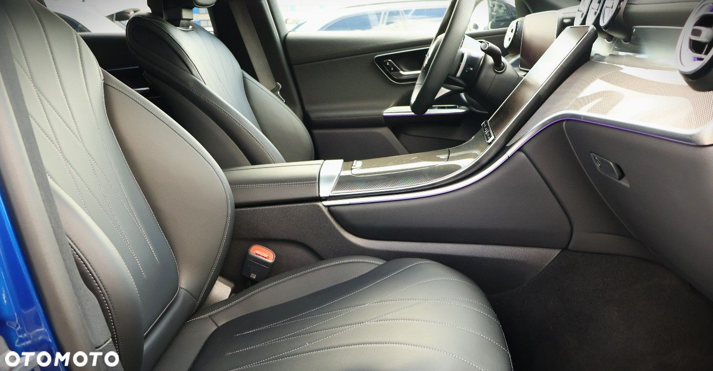 Mercedes-Benz GLC 300 4Matic 9G-TRONIC Edition Avantgarde - 20