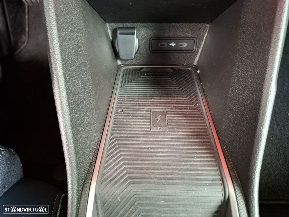 Renault 4 52 kWh Techno Autonomia Conforto — fotografia 19