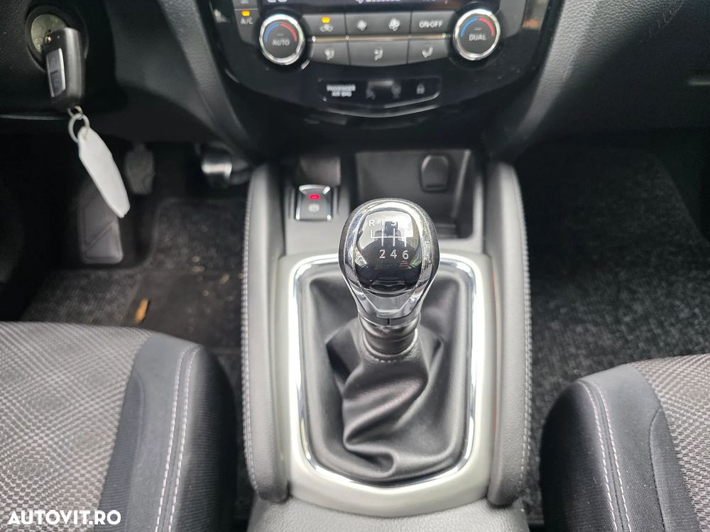 Nissan Qashqai 1.2 DIG-T Start/Stop Tekna - 17