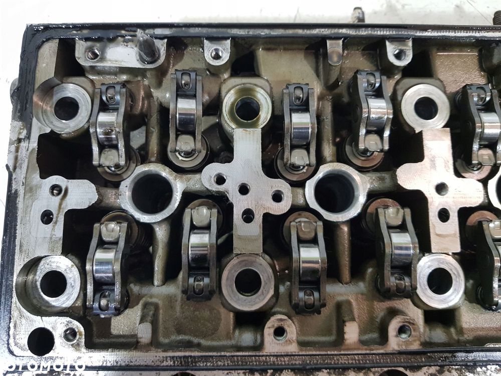 głowica cylindrów wałki 04l103308c 04l103292f vw audi skoda 1.6 tdi clh - 11