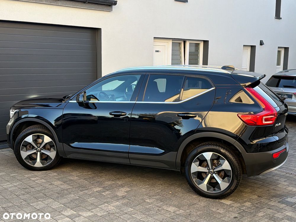 Volvo XC 40 B3 B DKG Plus Black Edition - 27