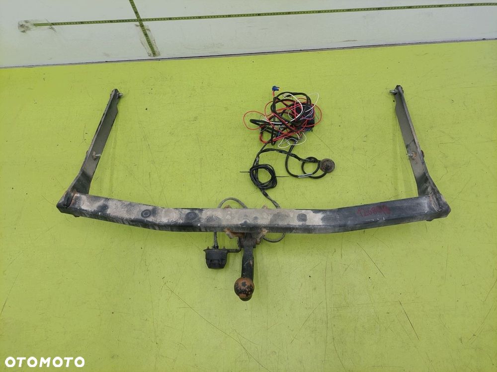 Hak holowniczy Ford C-MAX I 2003-2010 7 PIN - 7