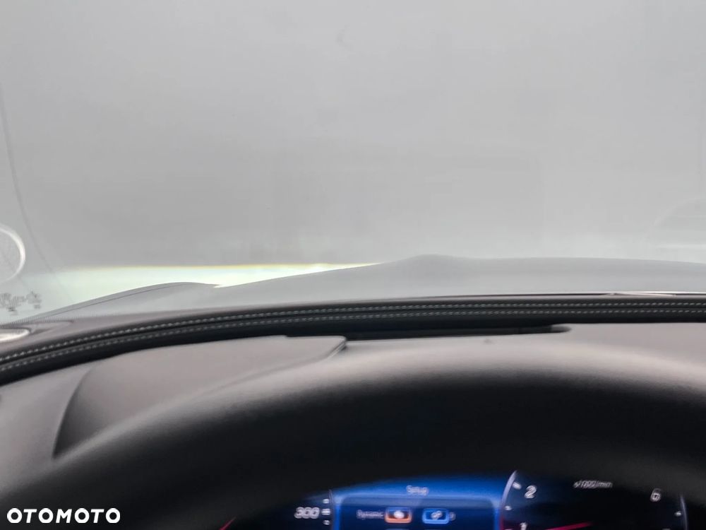 Mercedes-Benz AMG GT 63 4Matic+ - 13