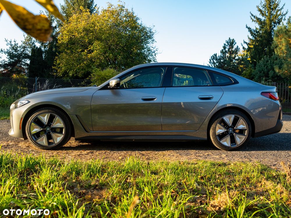 BMW i4 - 26