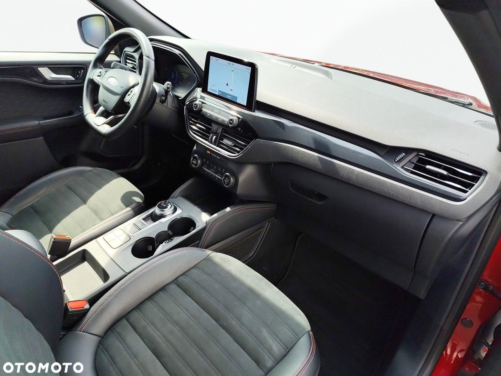 Ford Kuga - 19