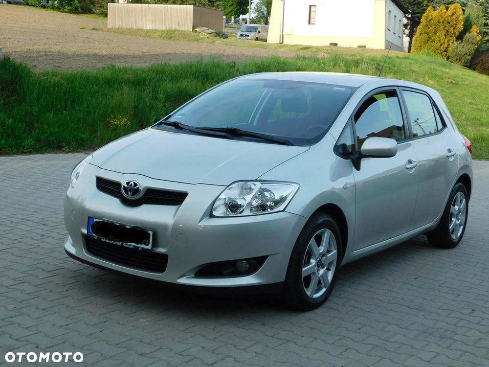 Toyota Auris 1.6 VVT-i Executive - 1