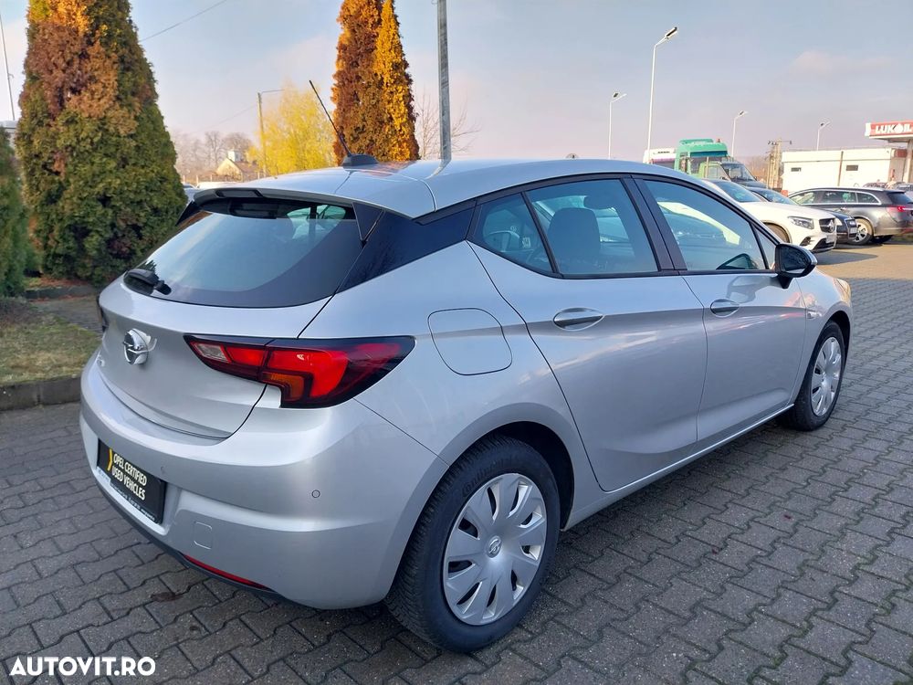 Opel Astra 1.2 Turbo Business Edition - 3