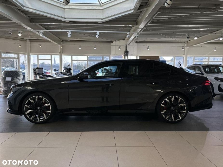 BMW Seria 5 540d xDrive mHEV M Sport - 3