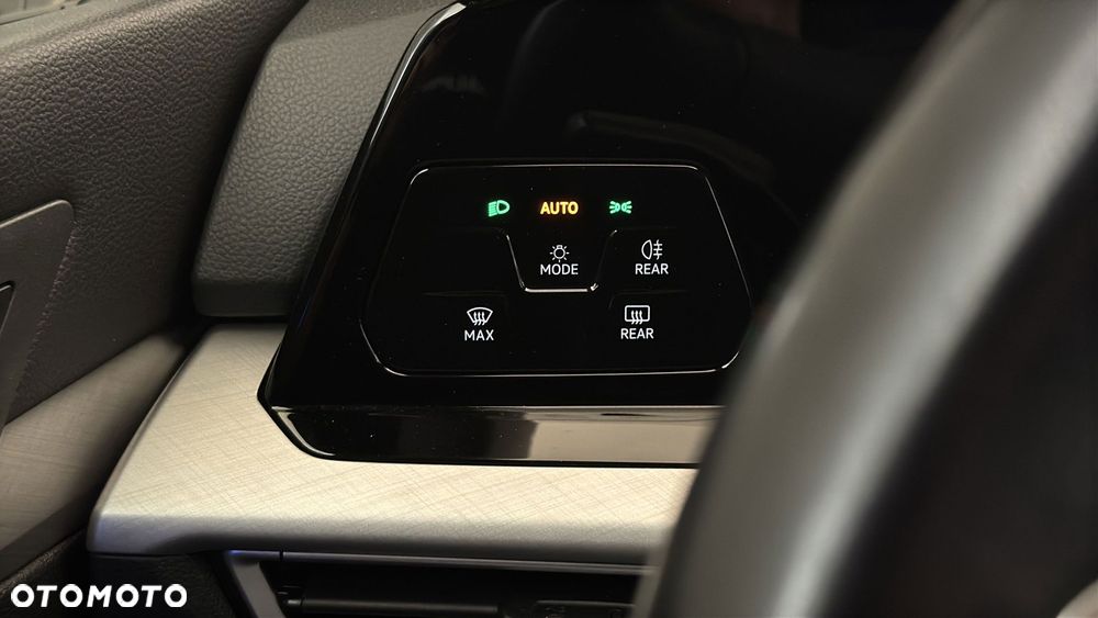 Volkswagen Golf 2.0 TDI Life - 26