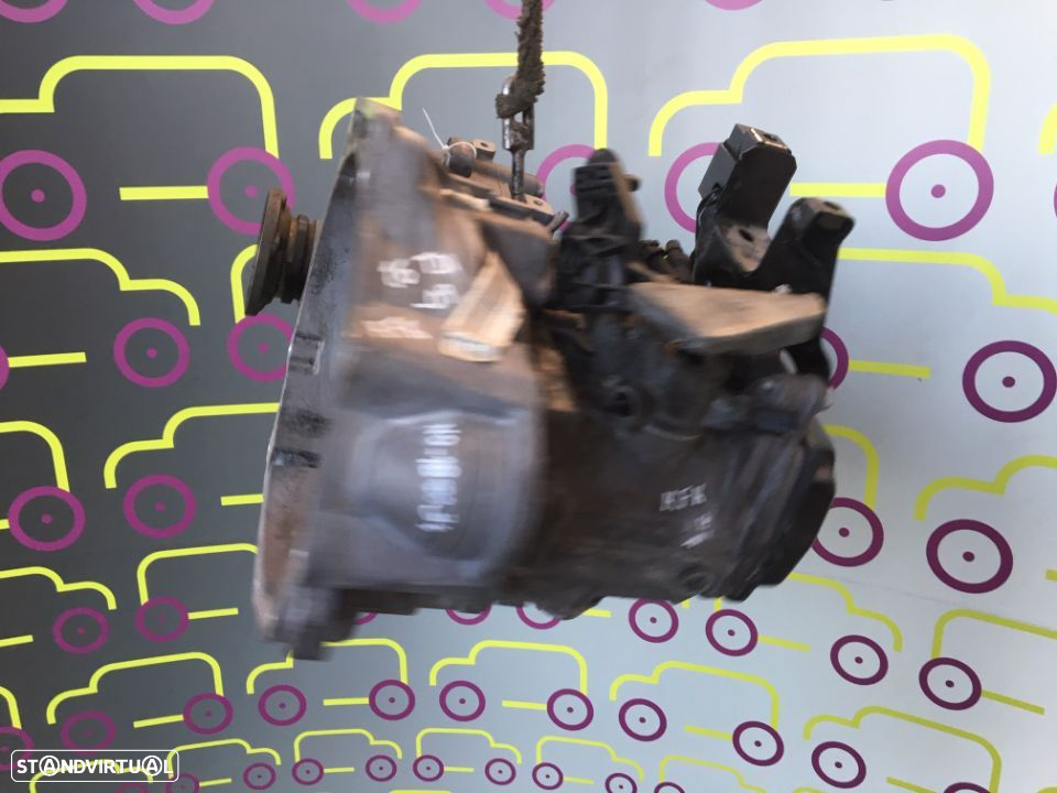 Caixa 5 Velocidades Seat Ibiza 6J 1.6TDi 105Cv de 2013 - Ref: KFK - NO30034 - 4