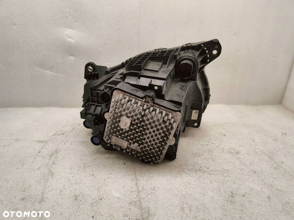 Land Rover Defender MATRIX LED Przód strona prawa L8B213W029HG - 6