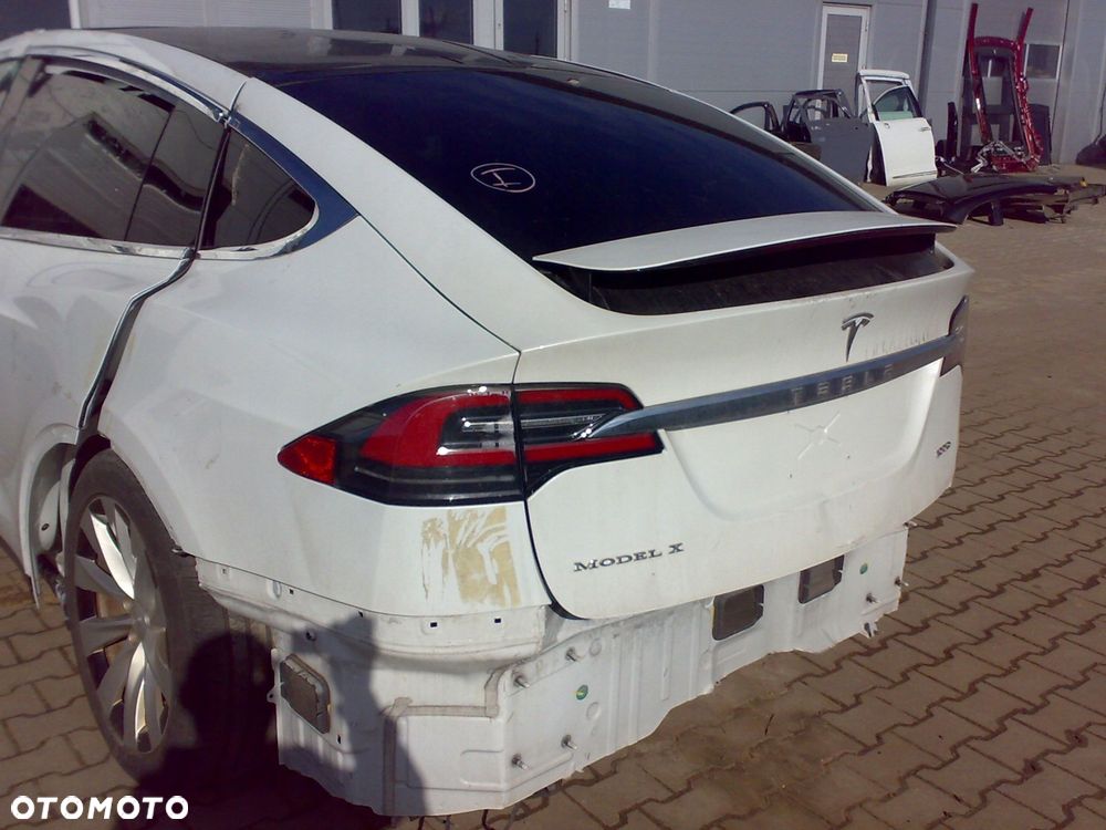 tesla x 15-21 błotnik tylny tył ćwiartka tylna klapa lampa pas podłoga wann - 2