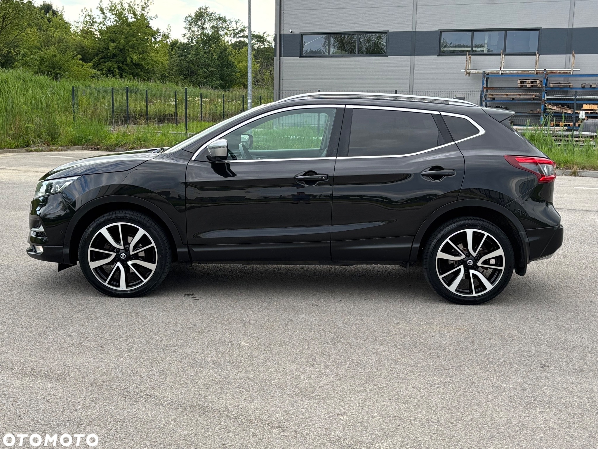 Nissan Qashqai 1.6 dCi Xtronic TEKNA - 25