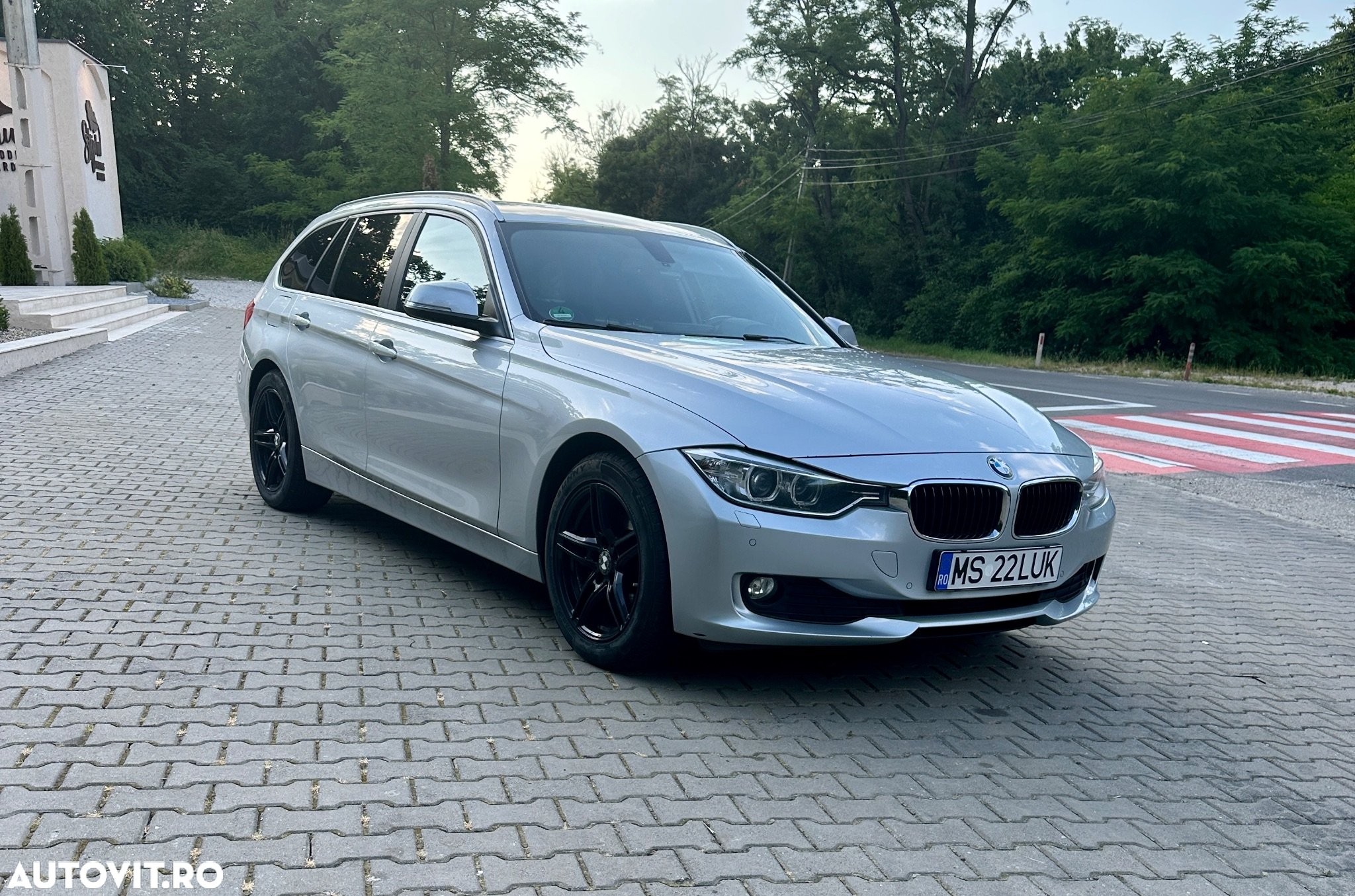 BMW Seria 3 318d - 2