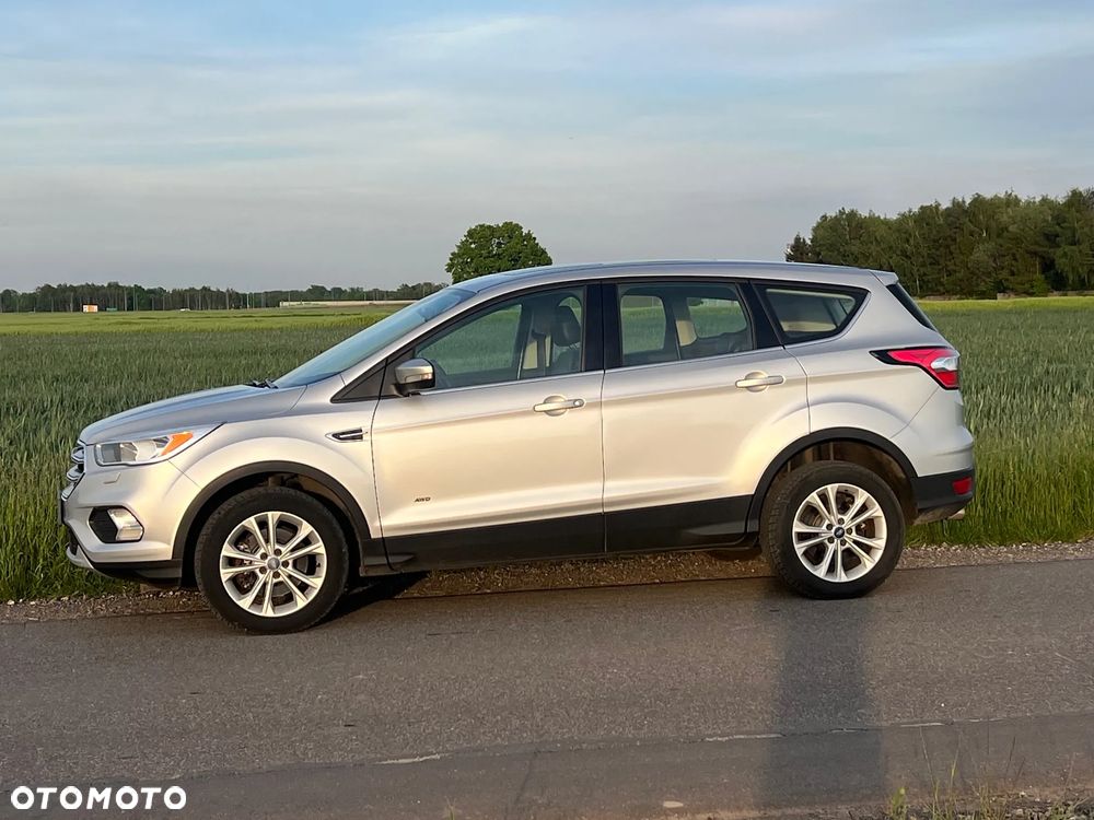 Ford Kuga 1.5 EcoBoost 4x4 Titanium - 1