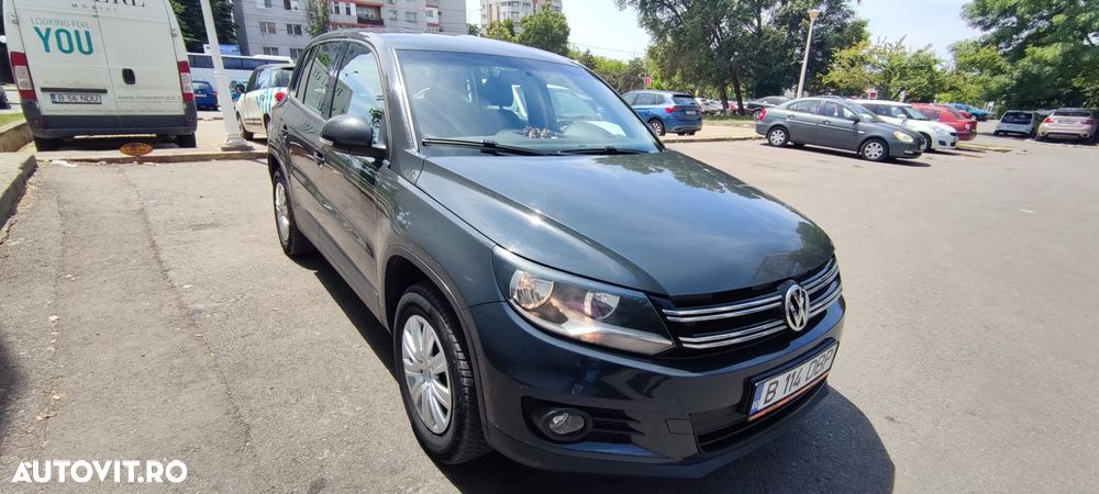 Volkswagen Tiguan - 1
