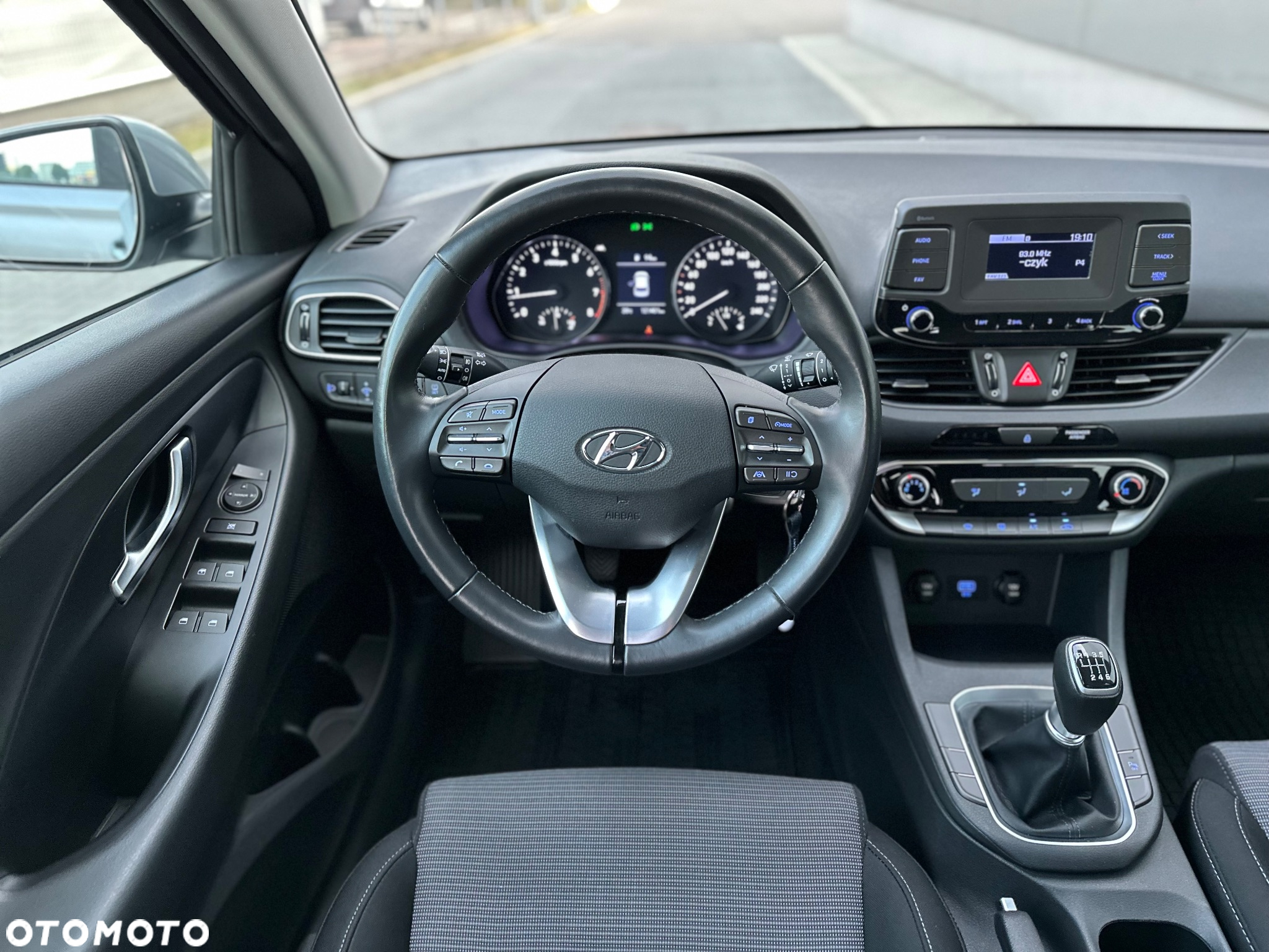 Hyundai i30 1.5 DPI Classic + - 34