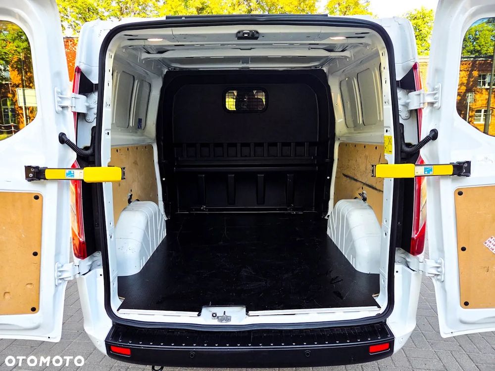 Ford Transit Custom 310 L2H1 Limited - 4