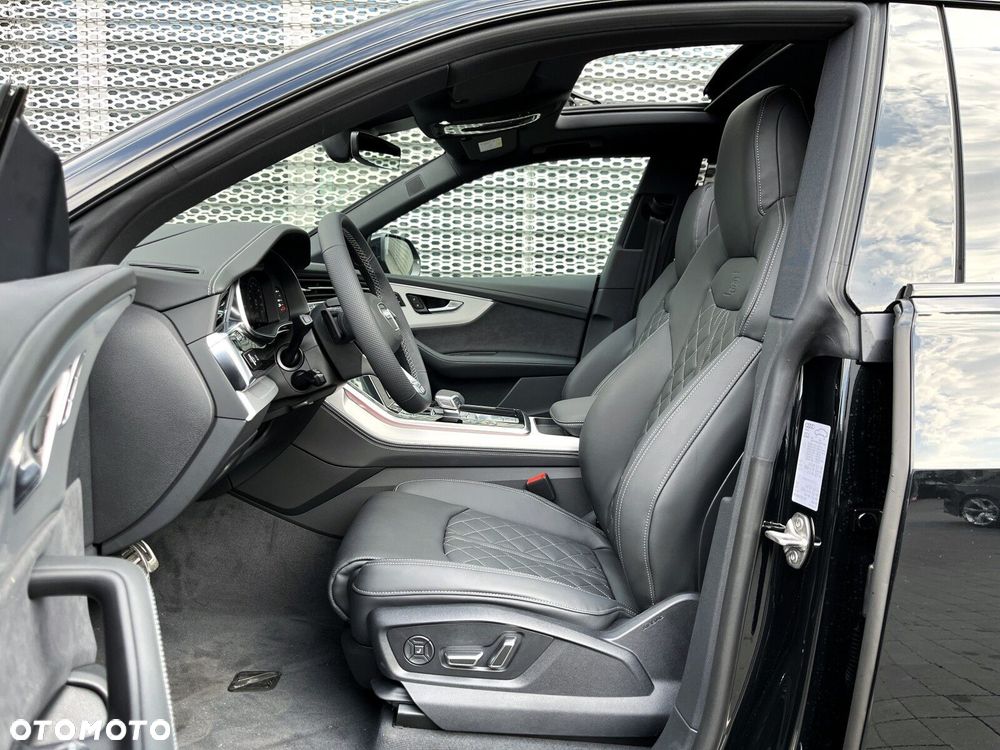 Audi Q8 - 19