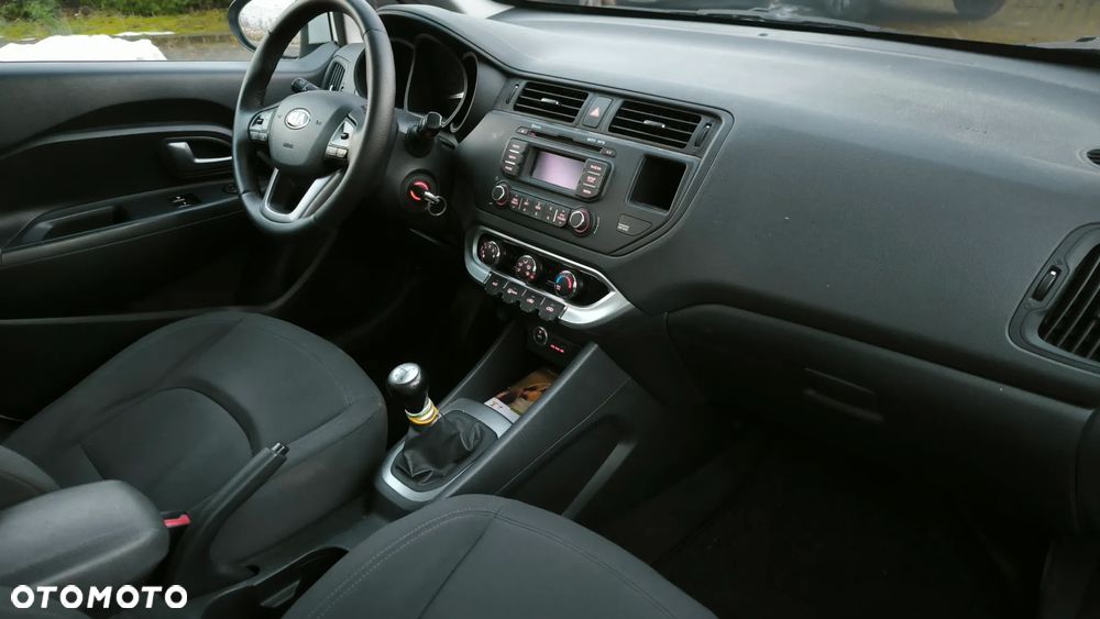 Kia Rio 1.2 Attract - 7