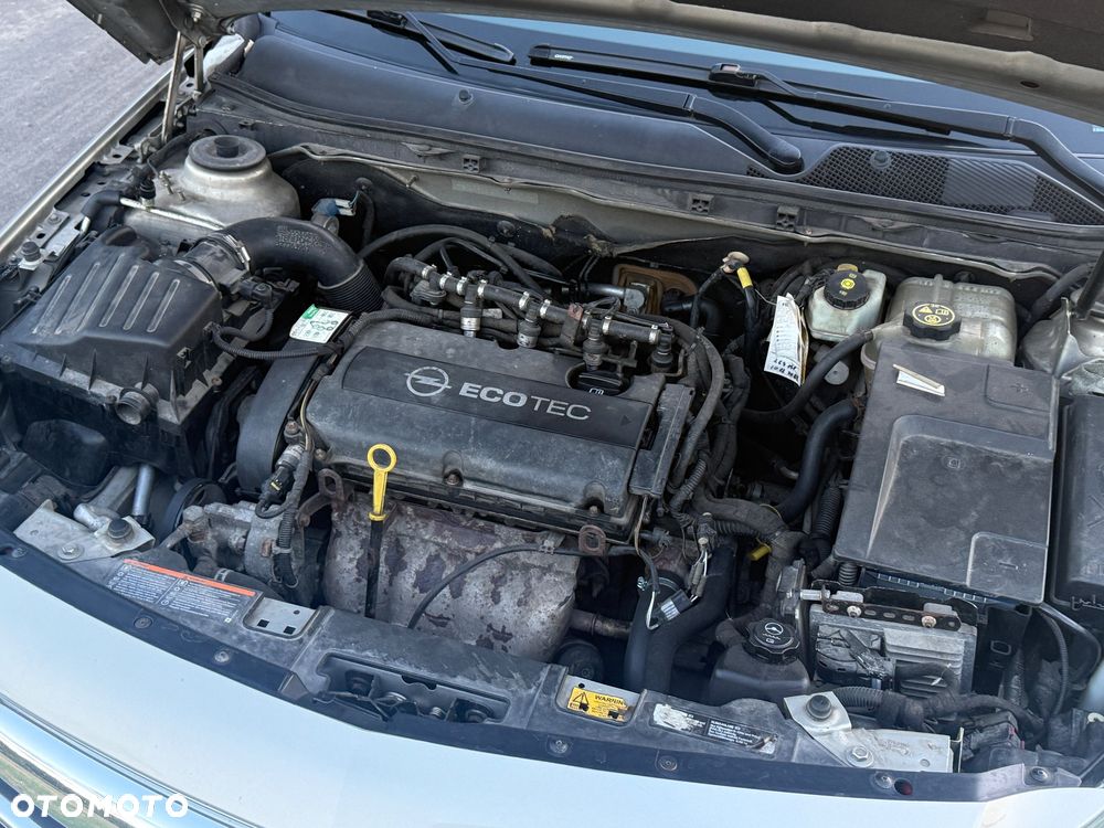 Opel Insignia 1.8 - 15