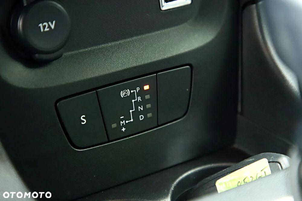Citroën C3 1.2 PureTech Shine EAT6 - 18