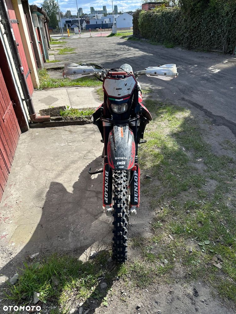 SWM RS 300 R - 4