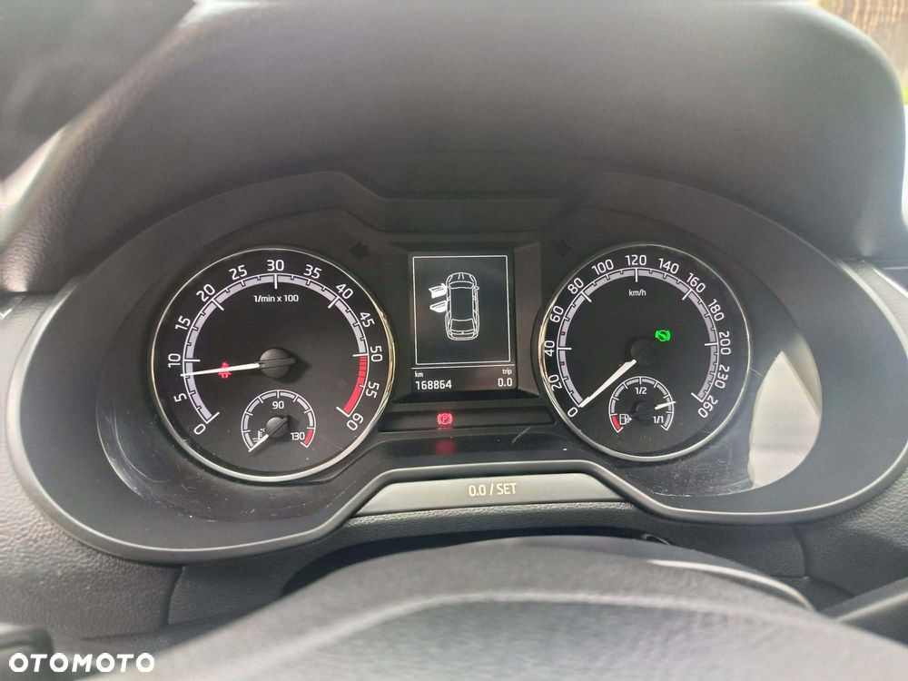 Skoda Octavia 2.0 TDI SCR Ambition DSG - 8