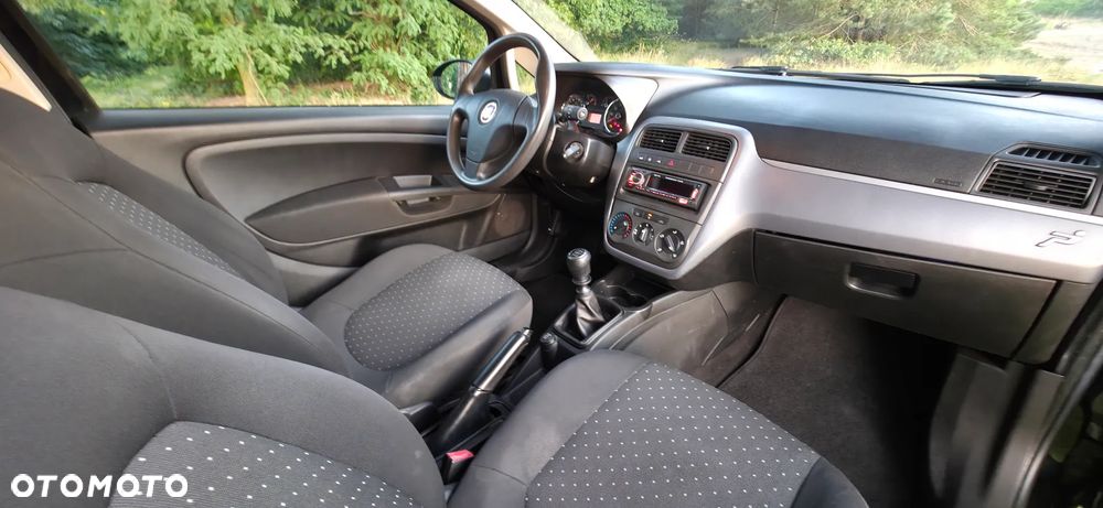 Fiat Grande Punto - 7