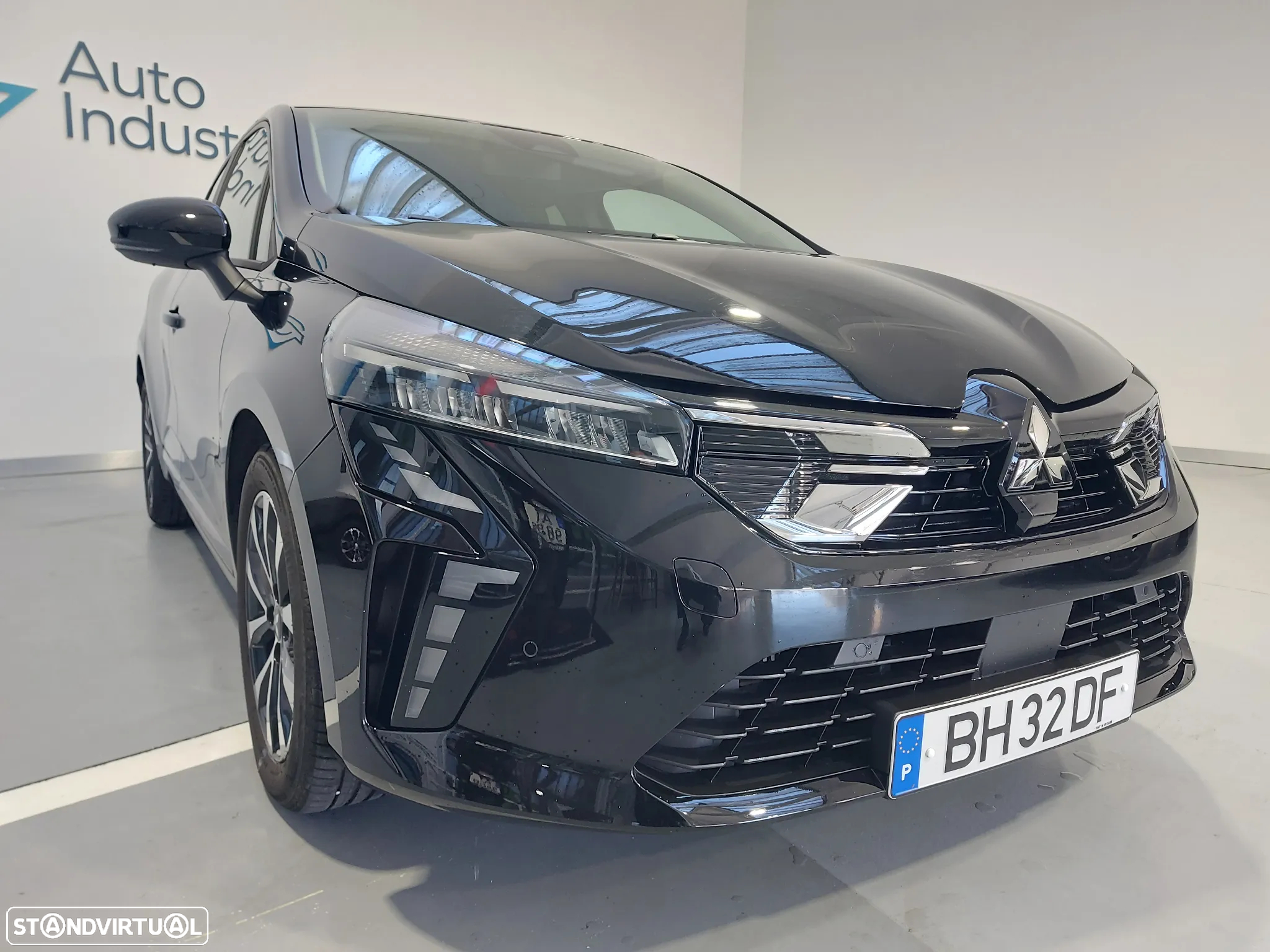 Mitsubishi Colt 1.0 MPI-T Invite - 3