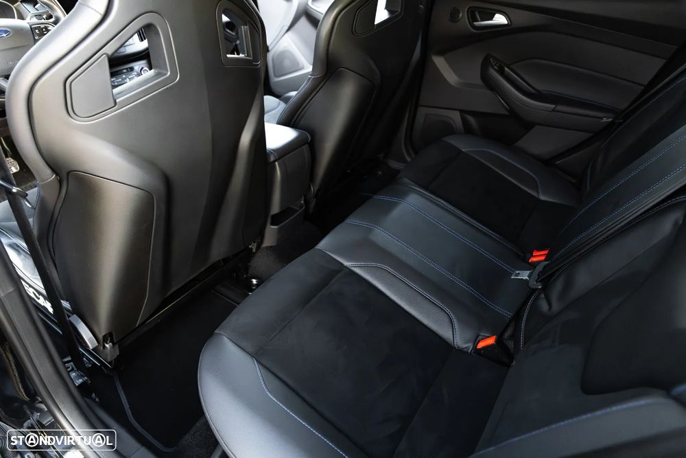 Ford Focus 2.3 EcoBoost RS Pack Performance - 30