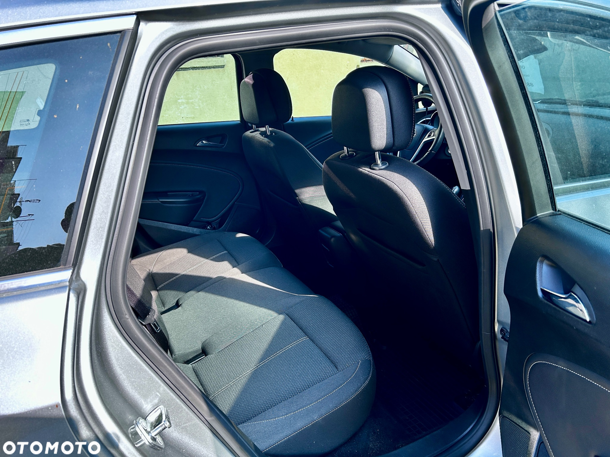 Opel Astra IV 2.0 CDTI Cosmo - 6