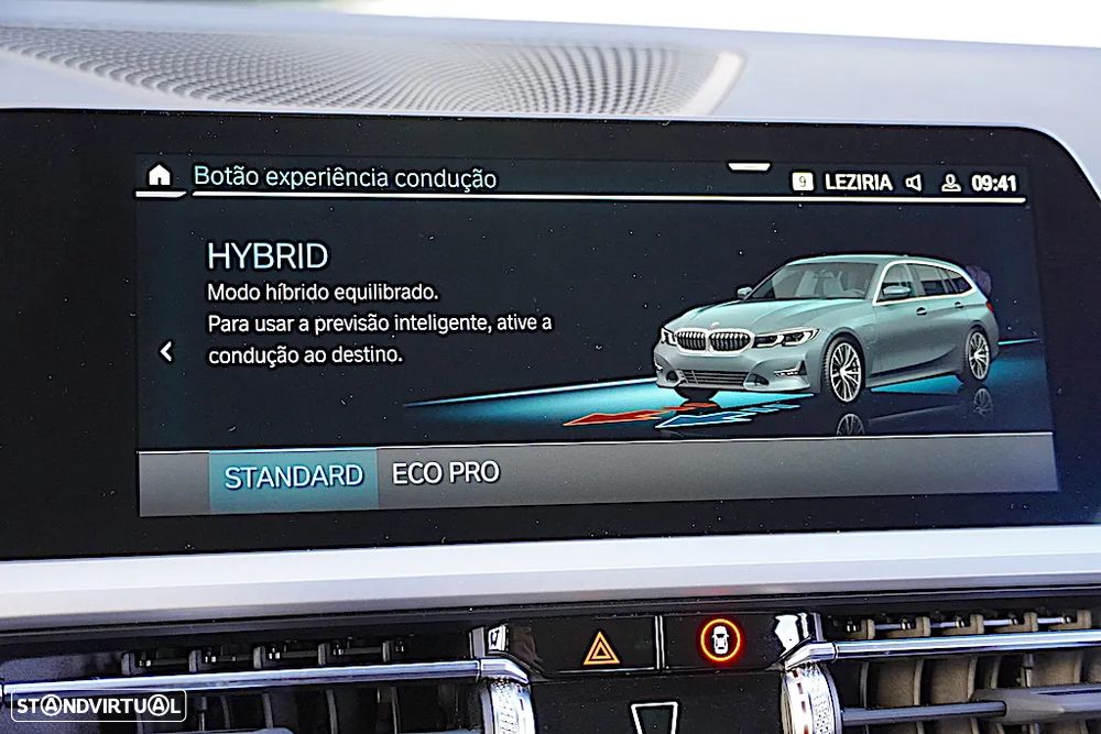 BMW 330 e Touring Auto - 36