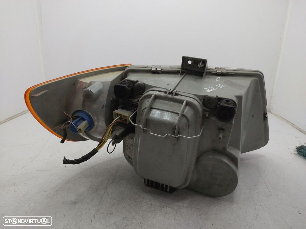 Farol/ Otica Dianteiro Esq Mercedes-Benz Vito Autocarro (638) - 5