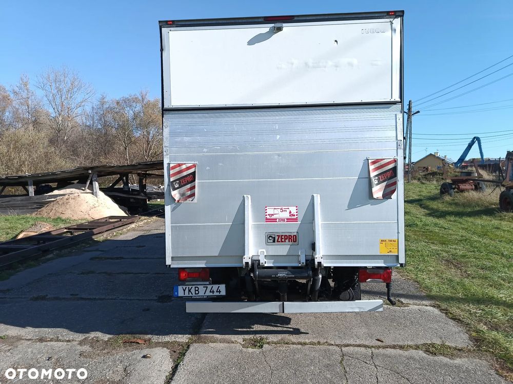 Iveco Daily KONTENER+ WINDA ZEPRO (750kg) 2.3 diesel 156 kM AUTOMAT 2017 WEBASTO, KAMERA, NAVI, GOTOWY DO PRACY! - 10
