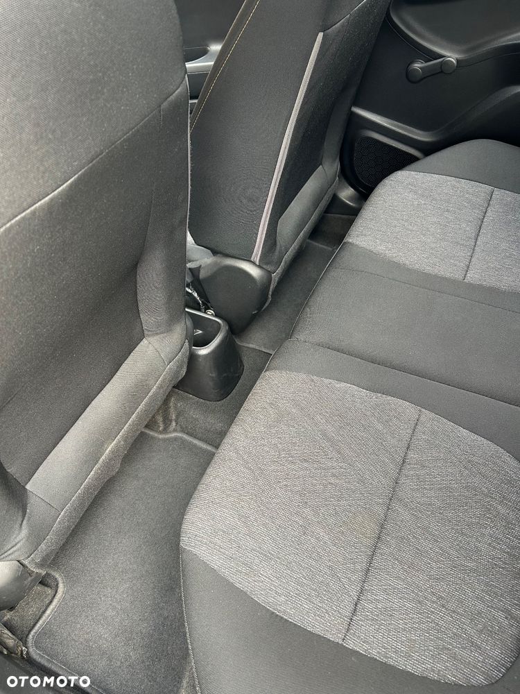 Kia Picanto - 12