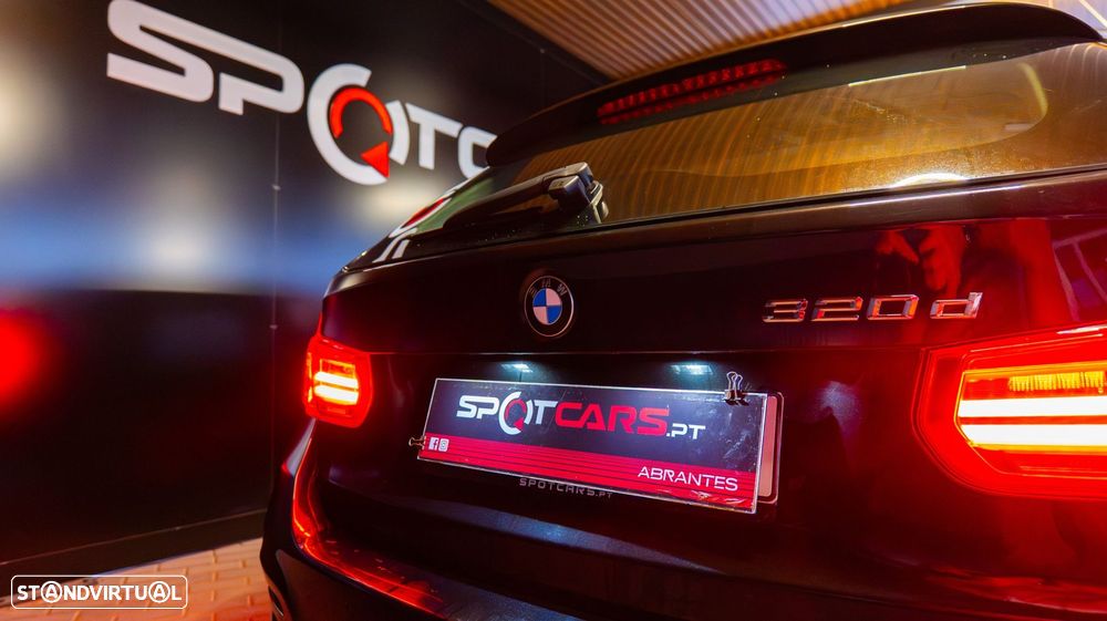 BMW 320 d Touring ED Advantage - 25