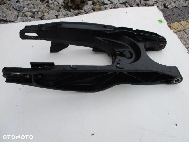 KTM 1190 ADVENTURE WAHACZ TYŁ 2014 - 2