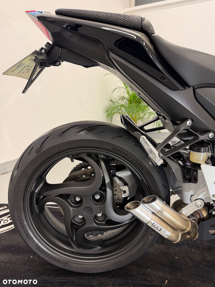 Honda CB - 16