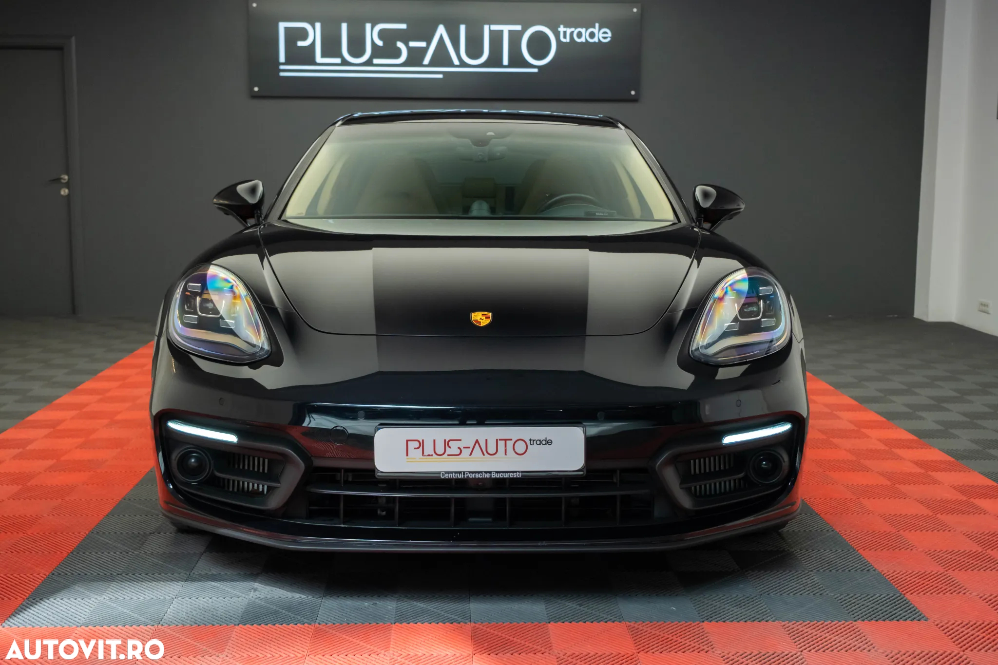 Porsche Panamera - 3